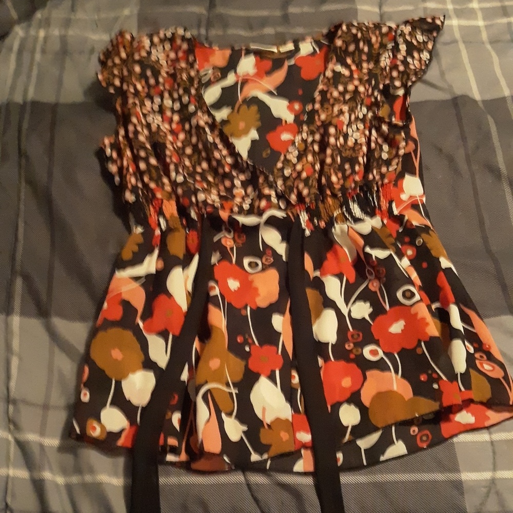 Cute Black and Red Top small